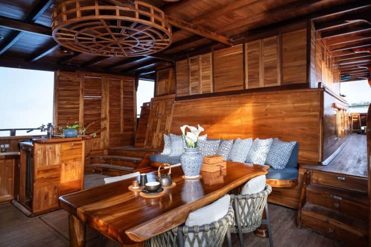 Yacht-charter-SEQUOIA