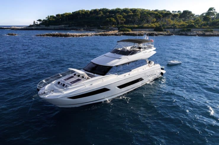 Yacht-charterAPOLLONIA-PRESTIGE-680-1