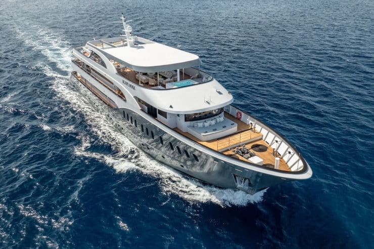 yacht-charter-rental-m-y-agape_rose