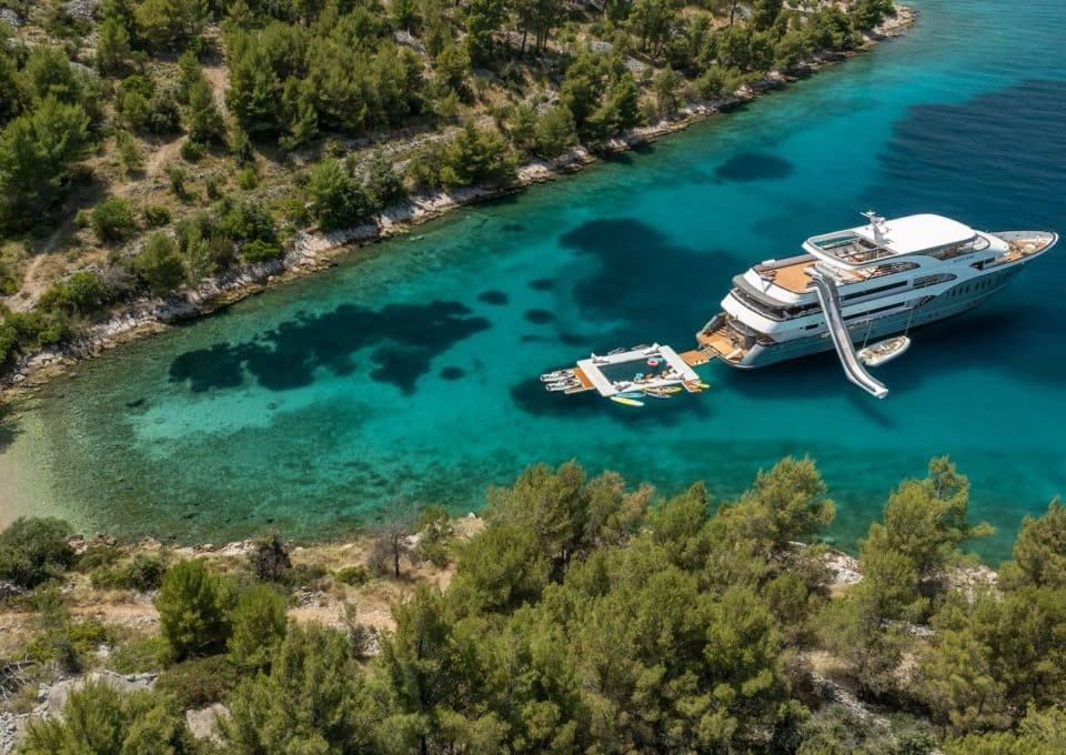 yacht-charter-rental-m-y-agape_rose