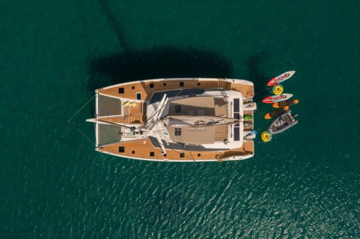 catamaran-charter-s-y-aether