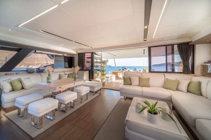 catamaran-charter-s-y-aether