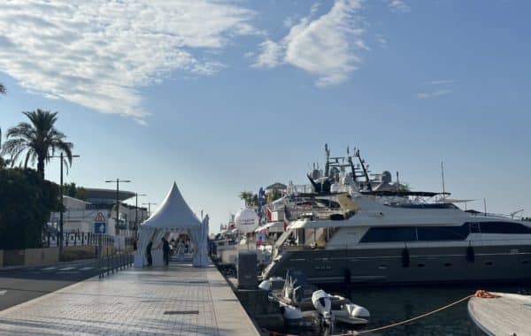 Location yacht TFWA cannes - Arthaud Yachting