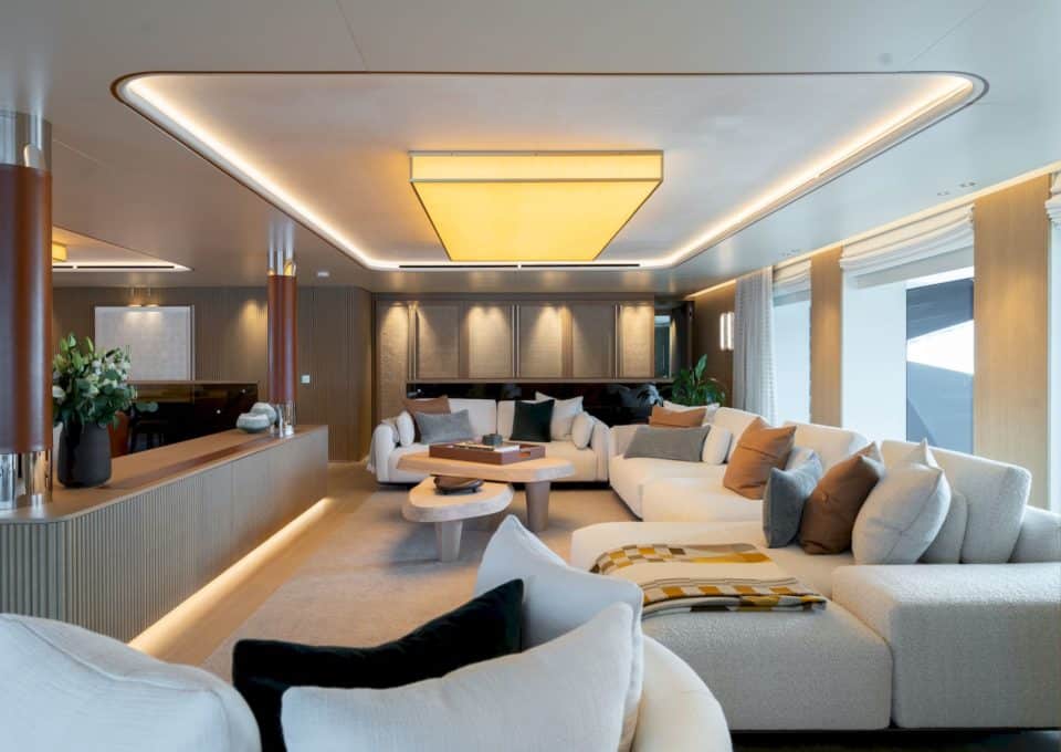 yacht-charter-m-y-seawolf