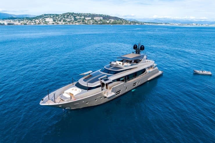 yacht-charter-m-y-the-palm