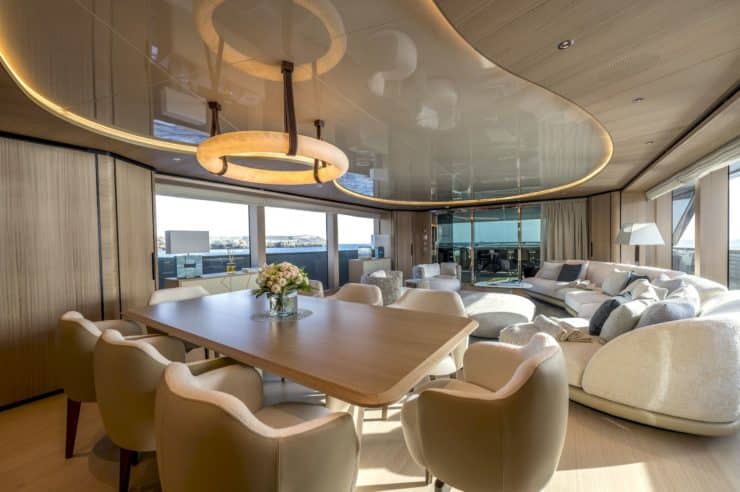 yacht-charter-m-y-unique-s