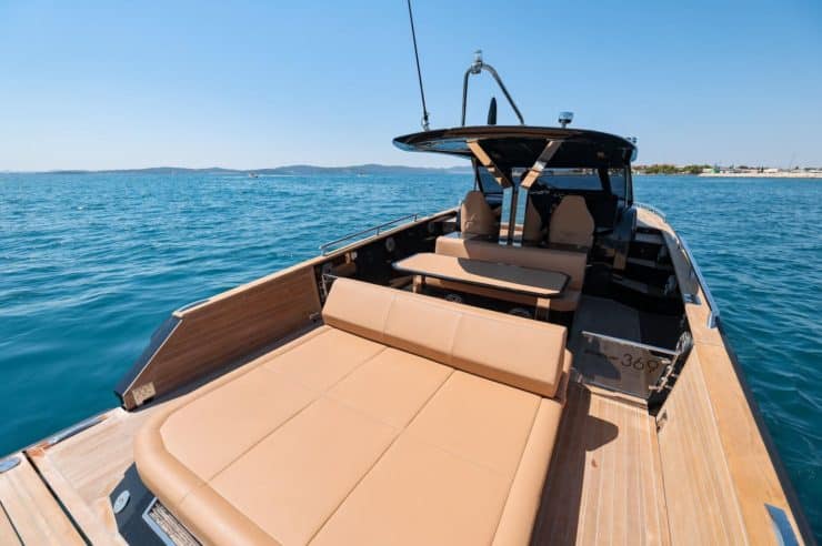 location-yacht-journee-m-y-Focus-Forza-37