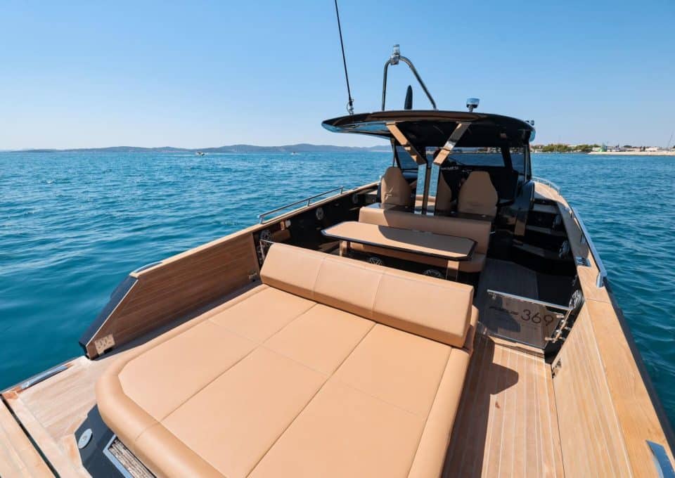 location-yacht-journee-m-y-Focus-Forza-37