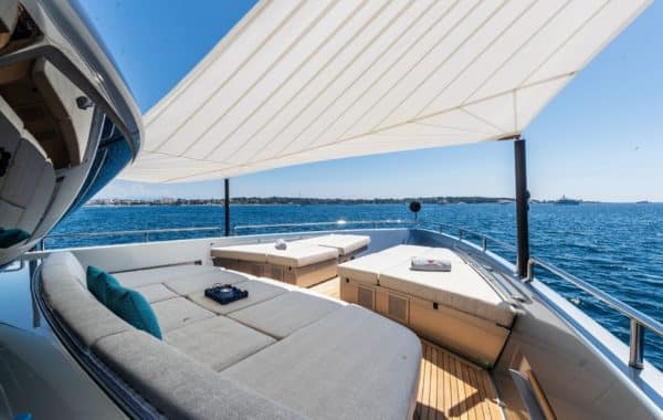 Location charter M/Y NEW YORK