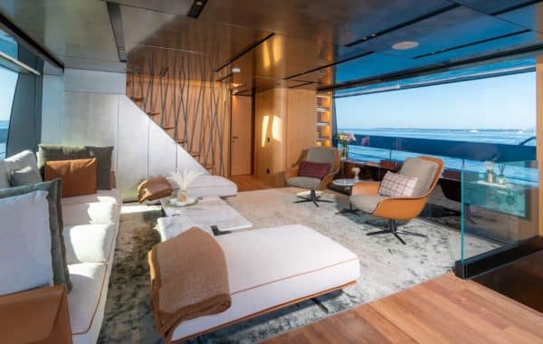 Location charter M/Y NEW YORK