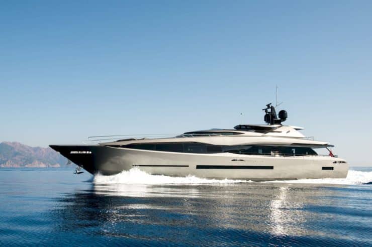Yacht-charter-M-FX