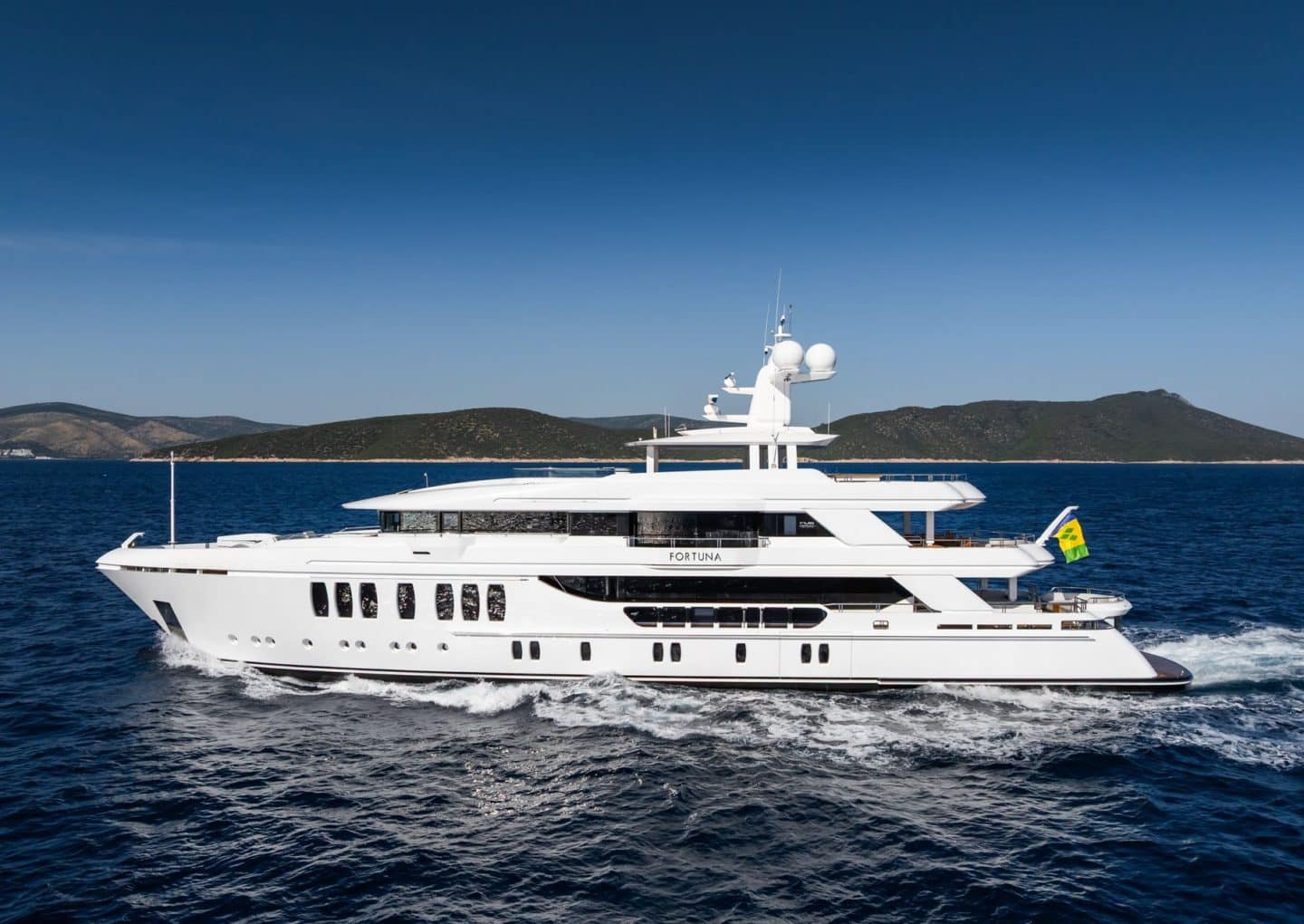 Yacht-charter-M-Y-FORTUNA