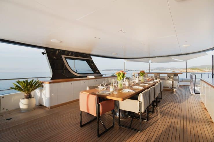 Yacht-charter-M-Y-MAVERICK