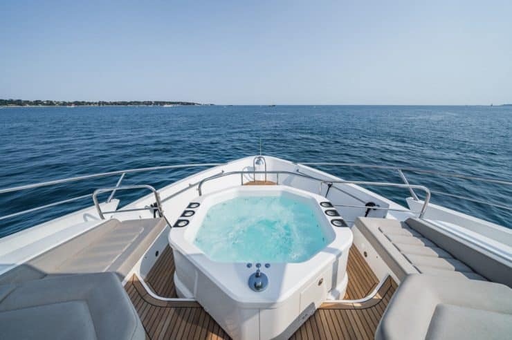 Yacht-charter-M-Y-NOROADER