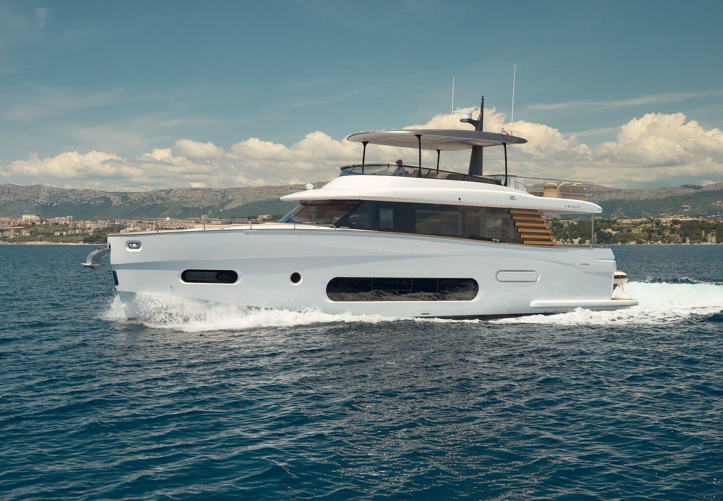 Yacht-charter-M-Y-PRINCESS-M