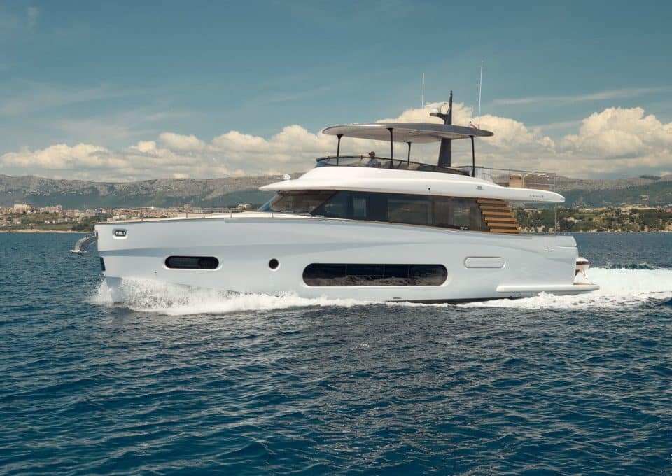 Yacht-charter-M-Y-PRINCESS-M