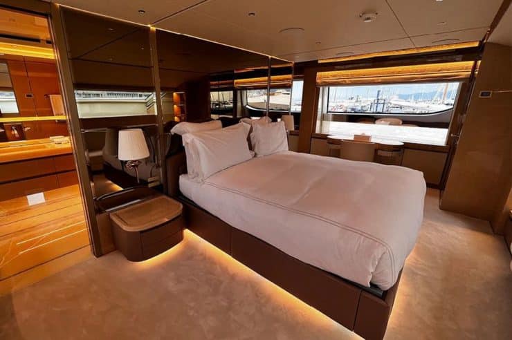 Yacht-charter-M-Y-RAPH-SEVEN
