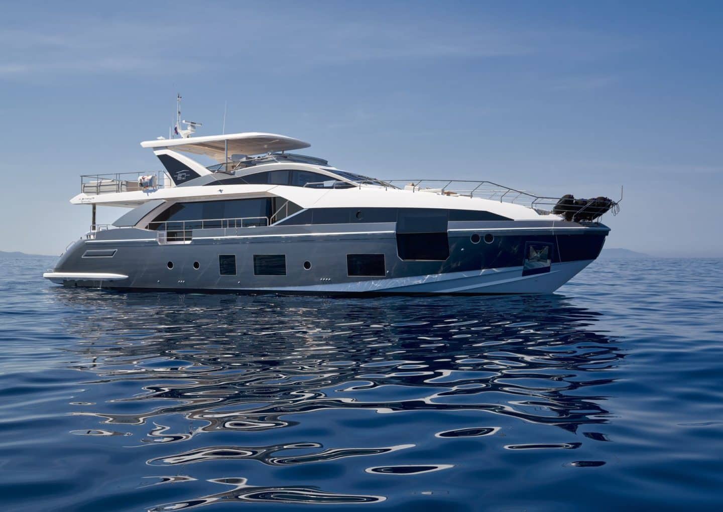 yacht-charter-M-Y-ALUMINIA-TOO