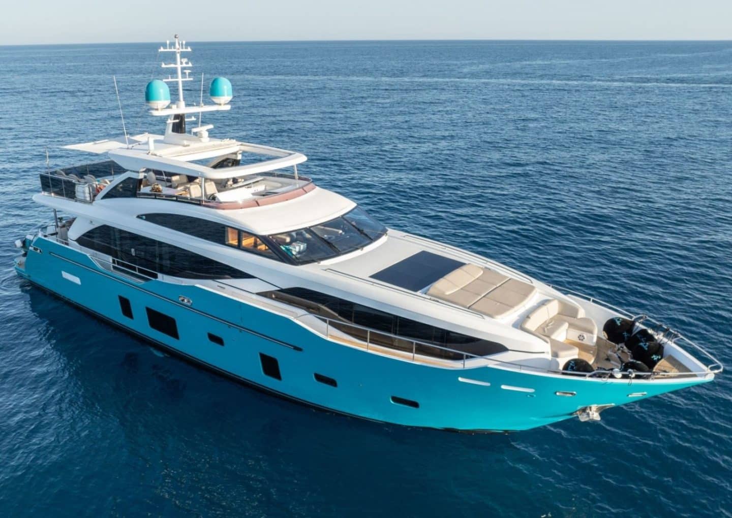 M/Y ANKA | Arthaud Yachting yacht-charter-M-Y-ANKA