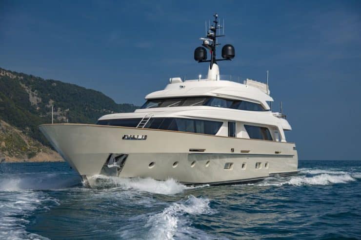 yacht-charter-M-Y-ANYTHING-GOES-V