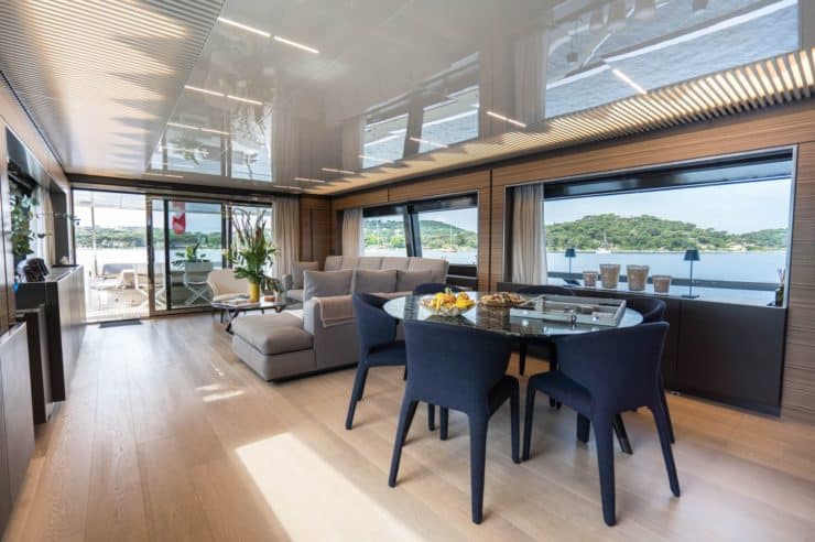 yacht-charter-M-Y-DADDYS-DREAM-2