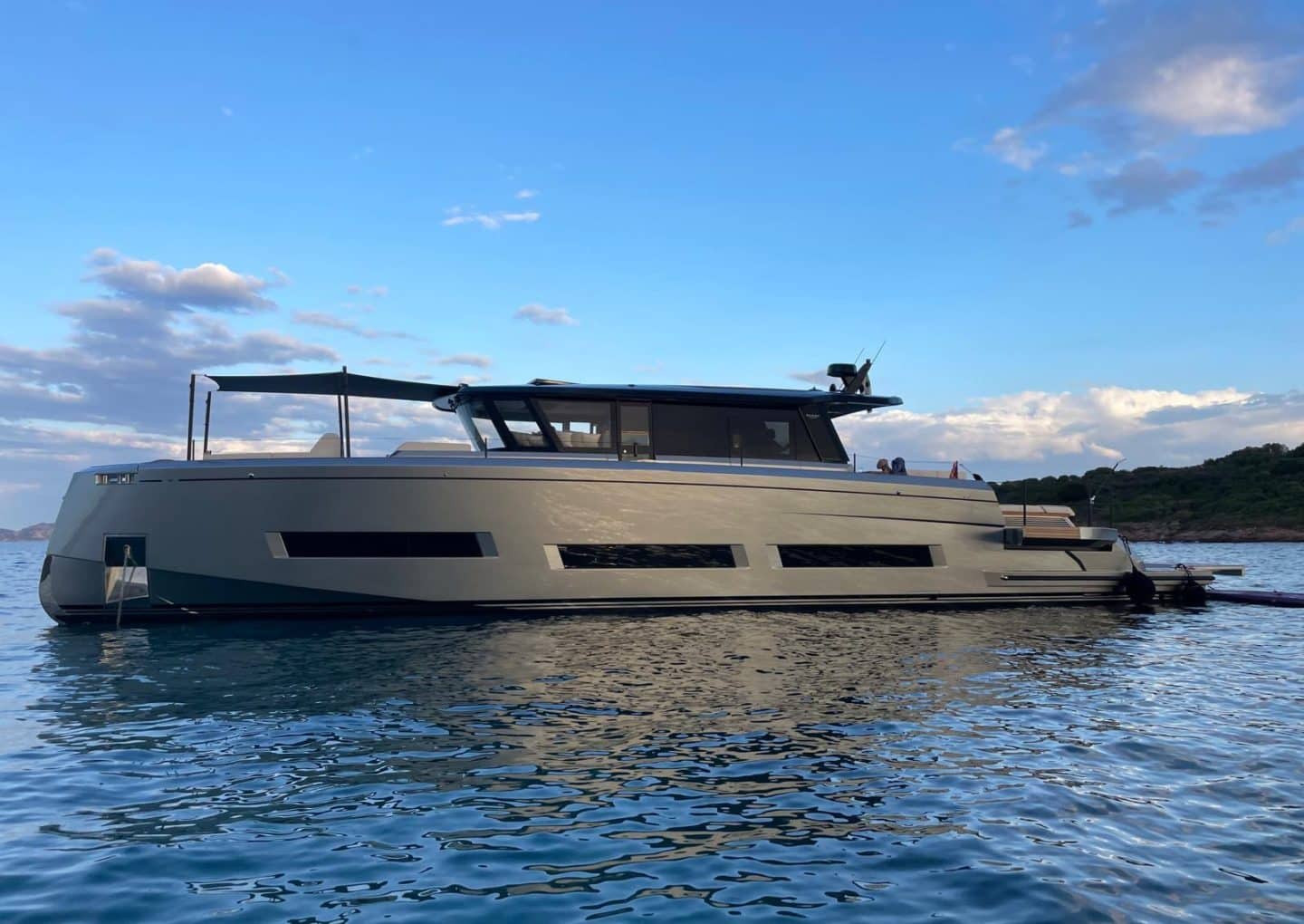 M/Y GET LOST | Arthaud Yachting yacht-charter-M-Y-GET-LOST