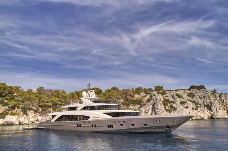 yacht-charter-M-Y-LA-PELLEGRINA-1
