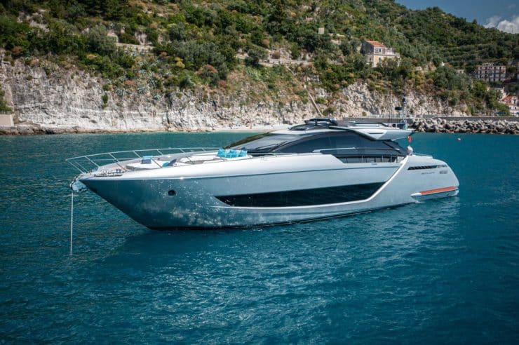 yacht-charter-M-Y-LADY-DB