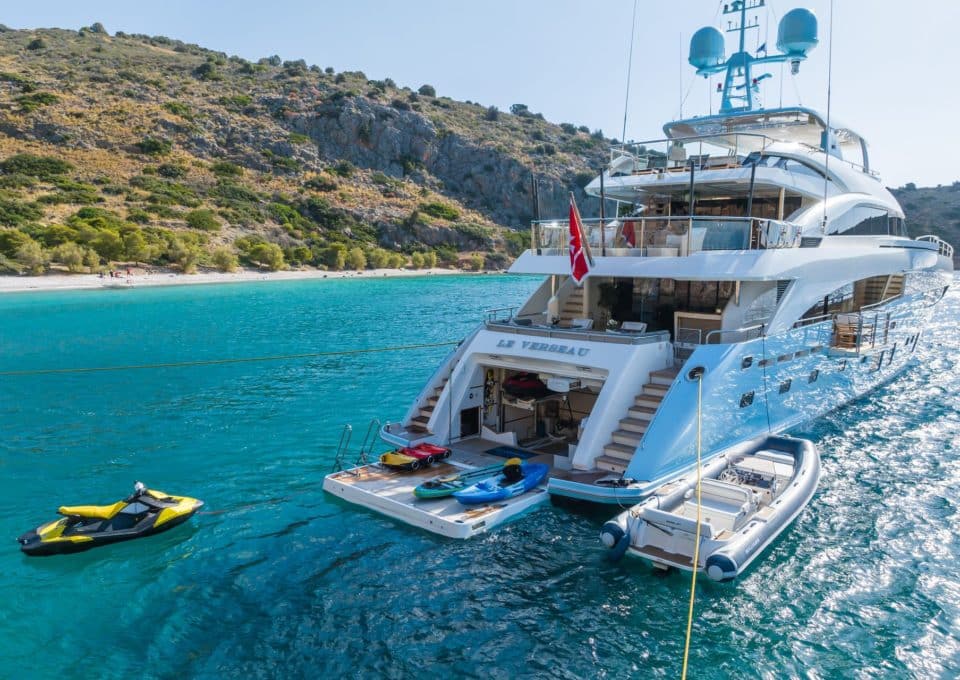 yacht-charter-M-Y-LE-VERSEAU