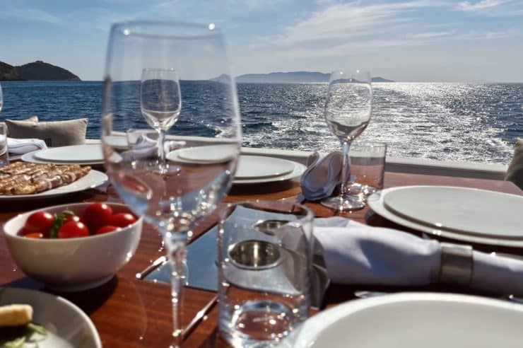 yacht-charter-M-Y-MONTENAPO