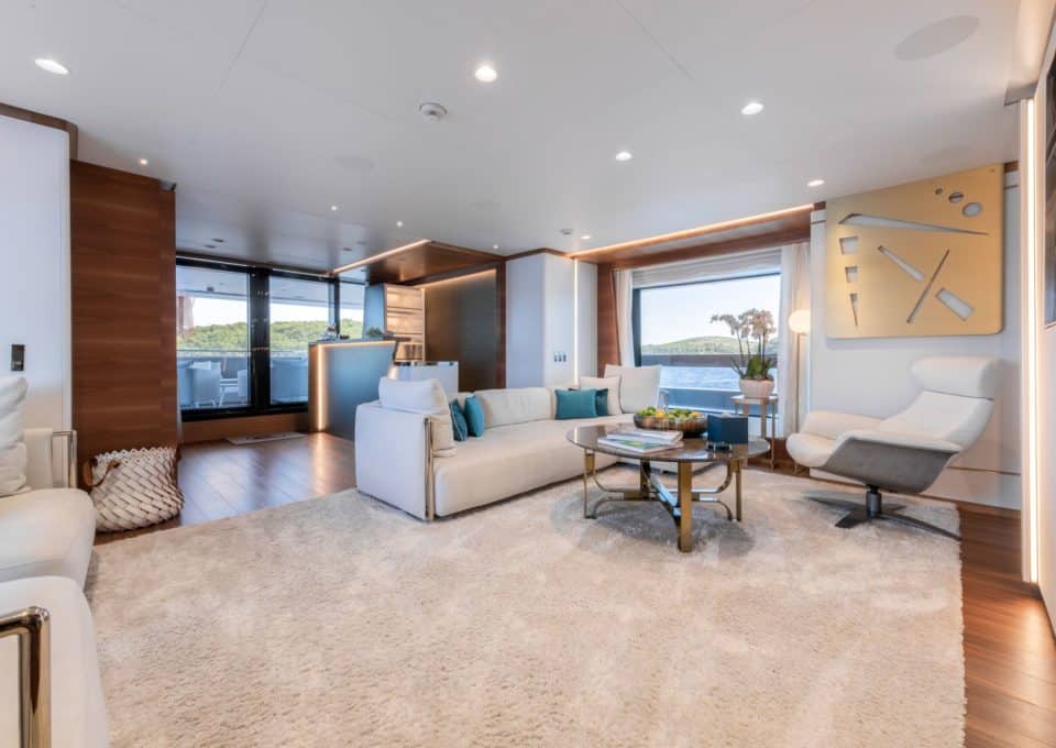 yacht-charter-M-Y-MY-MAYVA