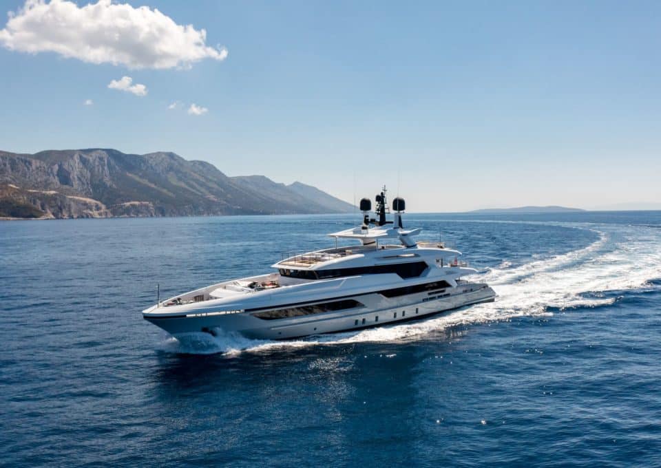 yacht-charter-M-Y-MY-MAYVA