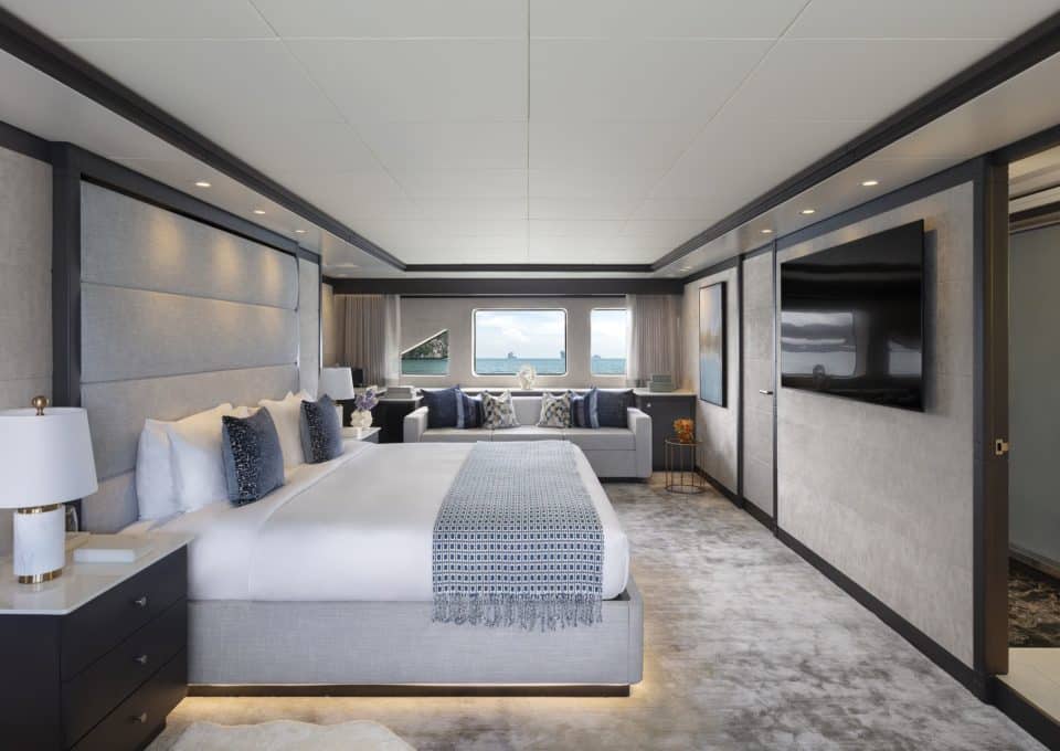 yacht-charter-M-Y-PANAKEIA