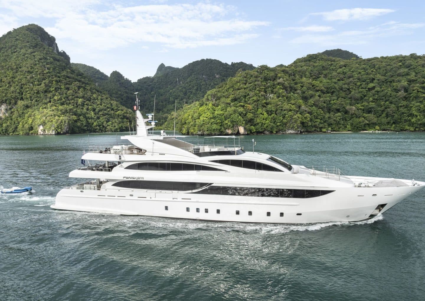 M/Y PANAKEIA | Arthaud Yachting yacht-charter-M-Y-PANAKEIA