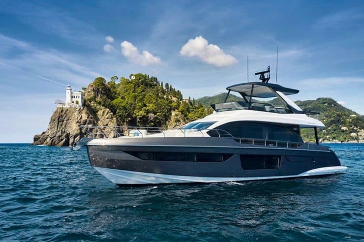 yacht-charter-M-Y-PANGEA