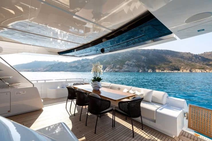 yacht-charter-M-Y-RAPH-SEVEN-II