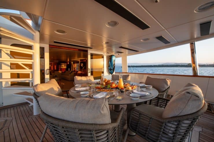 yacht-charter-M-Y-SHEERGOLD