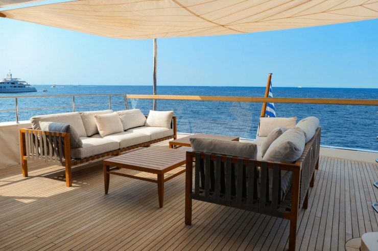 yacht-charter-M-Y-TINY-WAVE