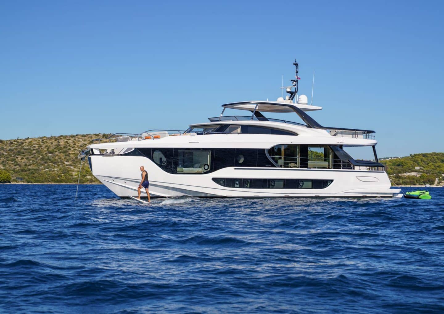 M/Y VIVA II | Arthaud Yachting yacht-charter-M-Y-VIVA-II