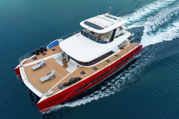 yacht-charter-catamaran-mastermind