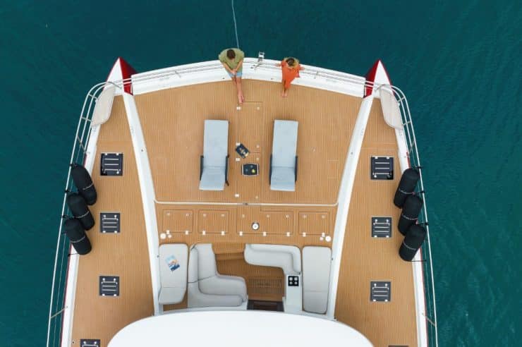 yacht-charter-catamaran-mastermind