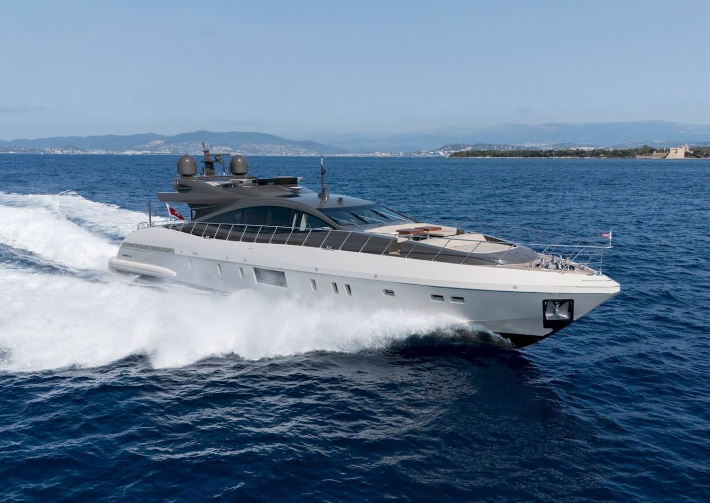 M/Y FANAMAX | Arthaud Yachting yacht-charter-m-y-fanamax