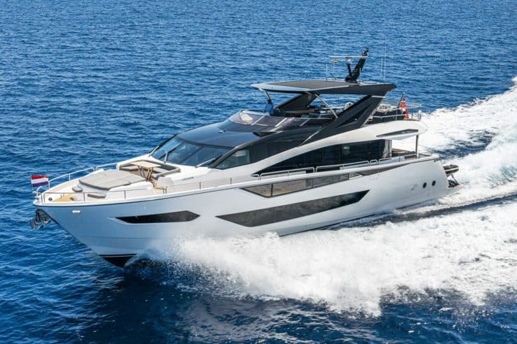yacht-charter-m-y-junior