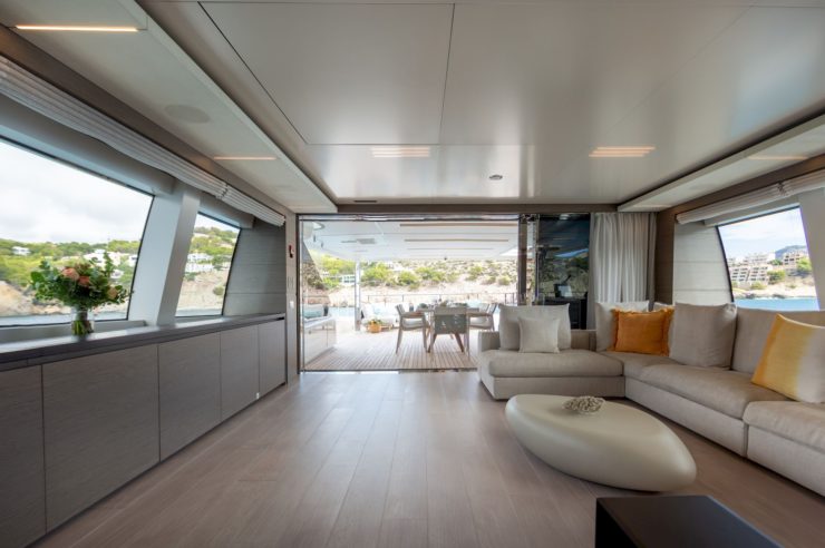 yacht-charter-m-y-kiki