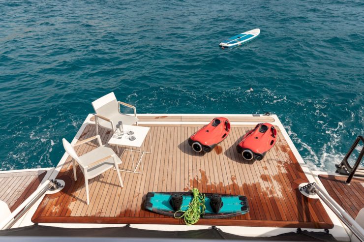 yacht-charter-m-y-kiki-v