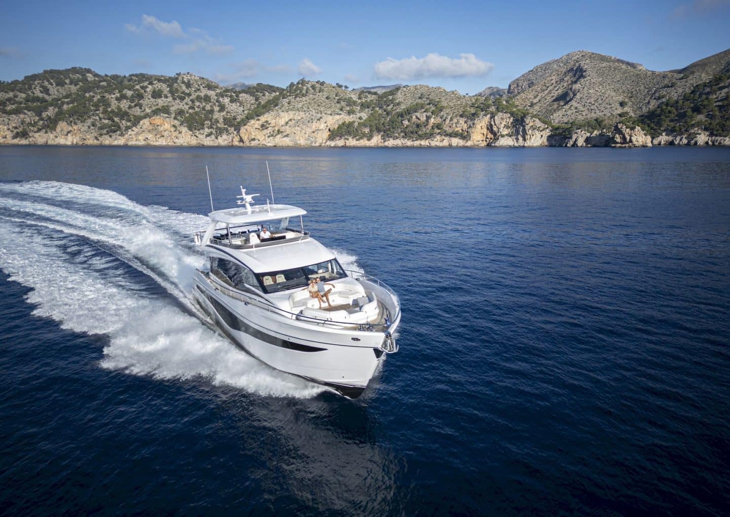 M/Y LUMI | Arthaud Yachting yacht-charter-m-y-lumi