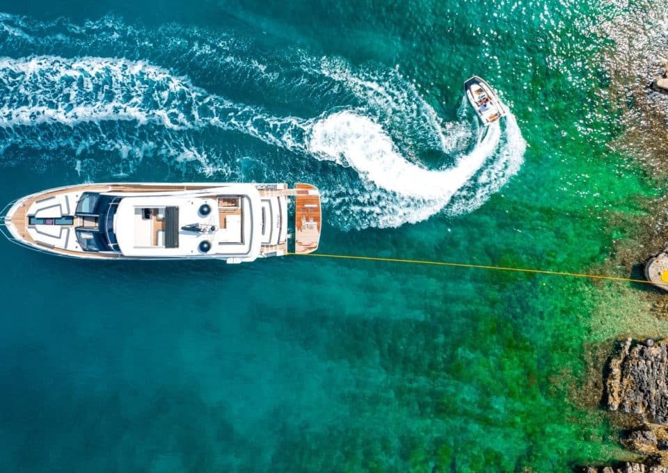 yacht-charter-m-y-mastermind