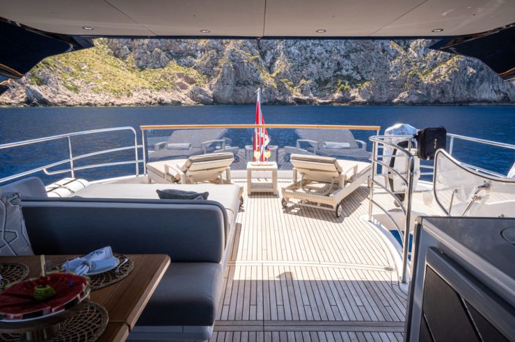 yacht-charter-m-y-moonlight-