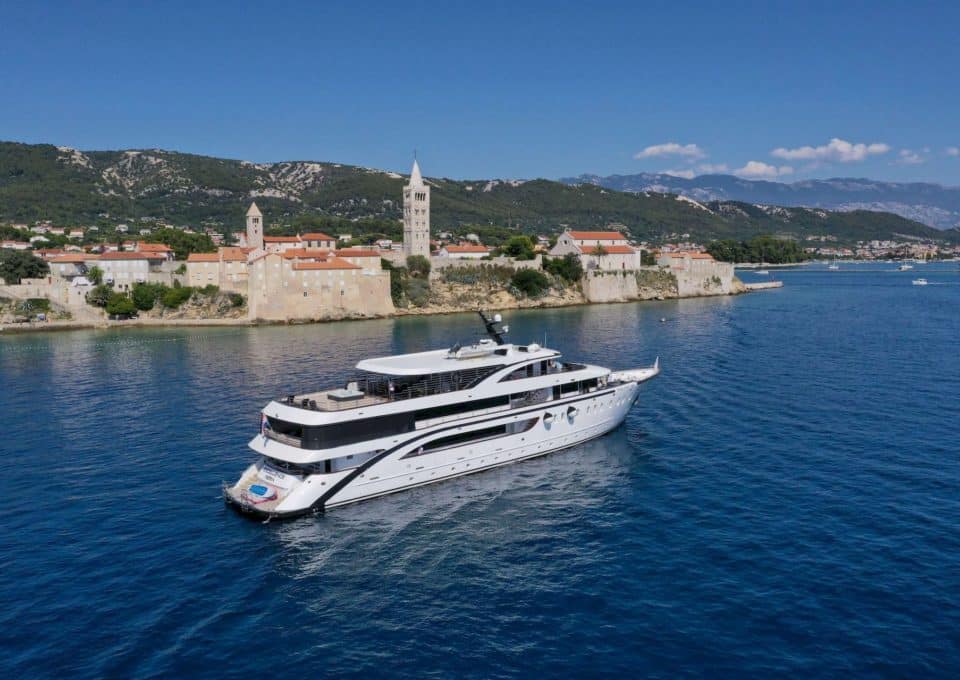 yacht-charter-m-y-nera-excellence