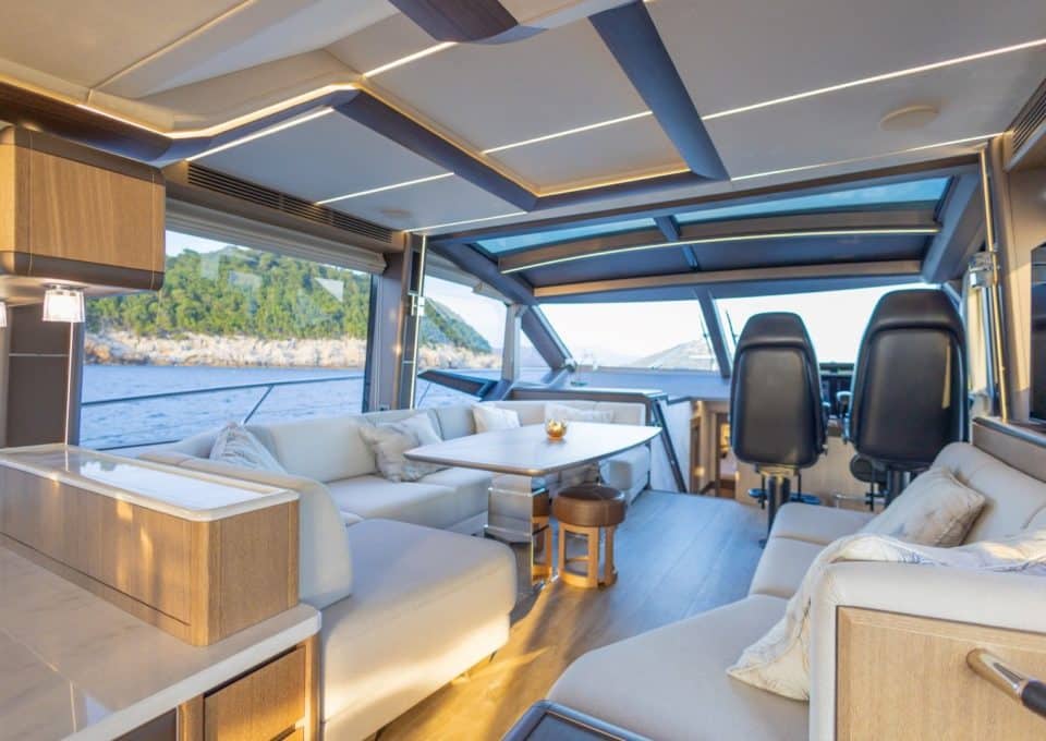 yacht-charter-m-y-paradise